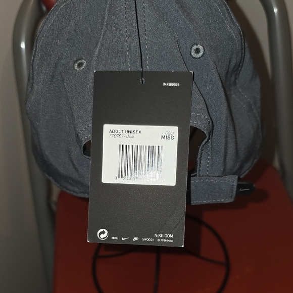 Nike Charcoal Gray Baseball Cap - Picture 2 of 6